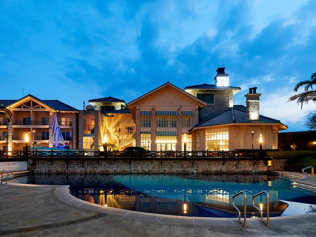 The Suites Hotel Jeju Seogwipo Exterior foto